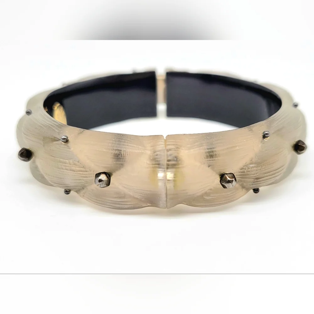 SOLDAlexis Bittar Vintage Clear Quilted Lucite Hinged Bangle Bracelet with Studs - Picture 4 of 13